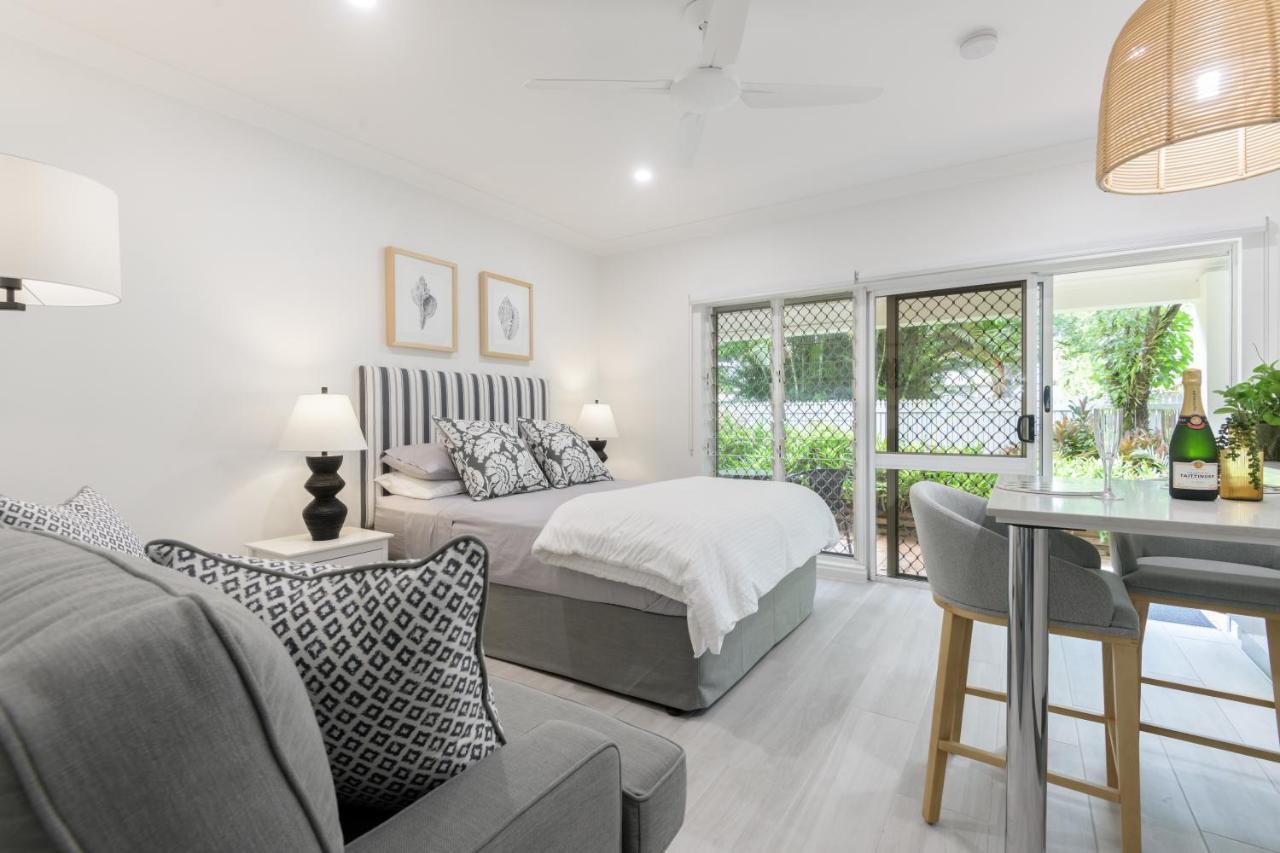 Garrick House Aparthotel Port Douglas Exterior foto