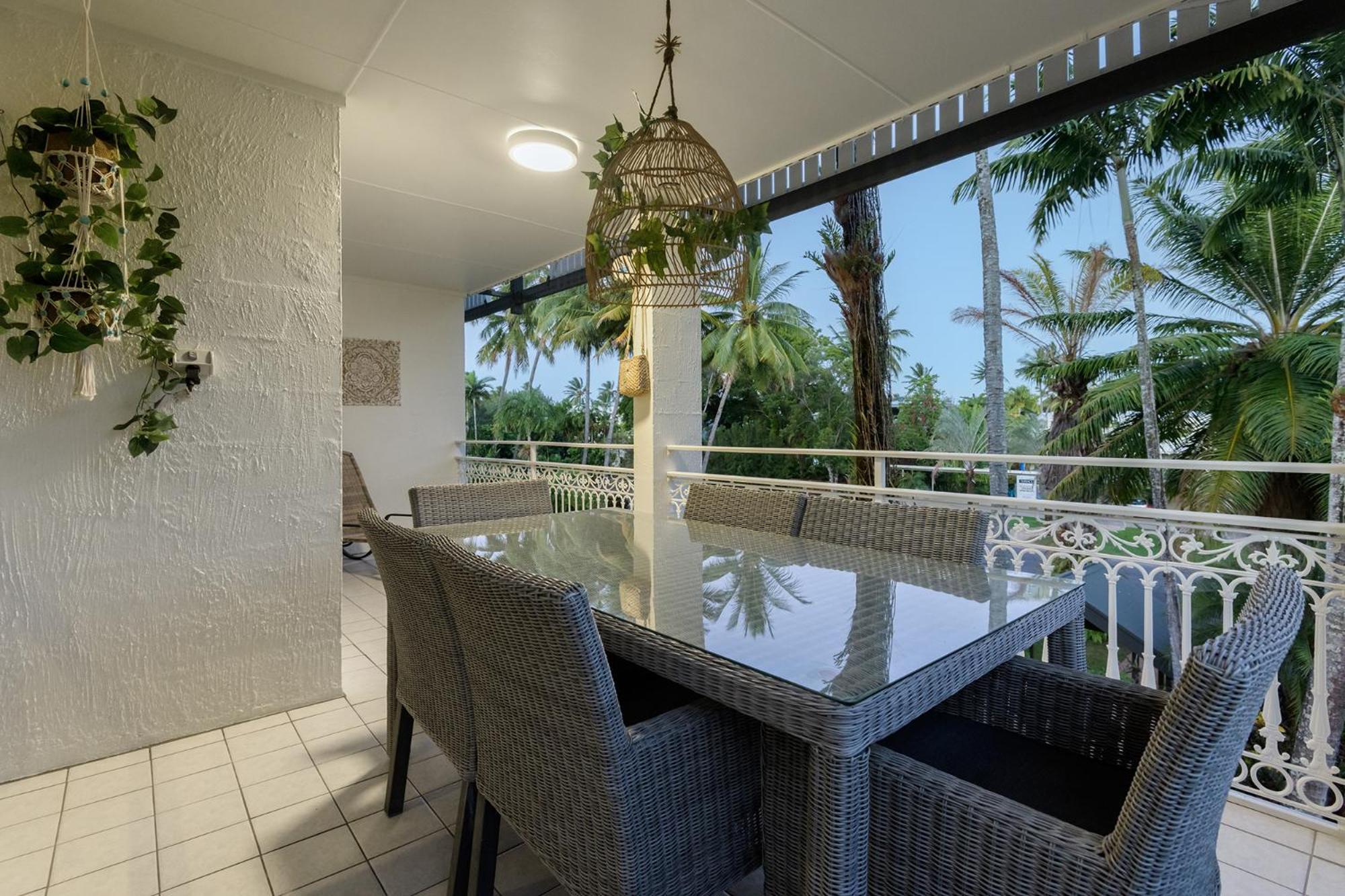 Garrick House Aparthotel Port Douglas Exterior foto
